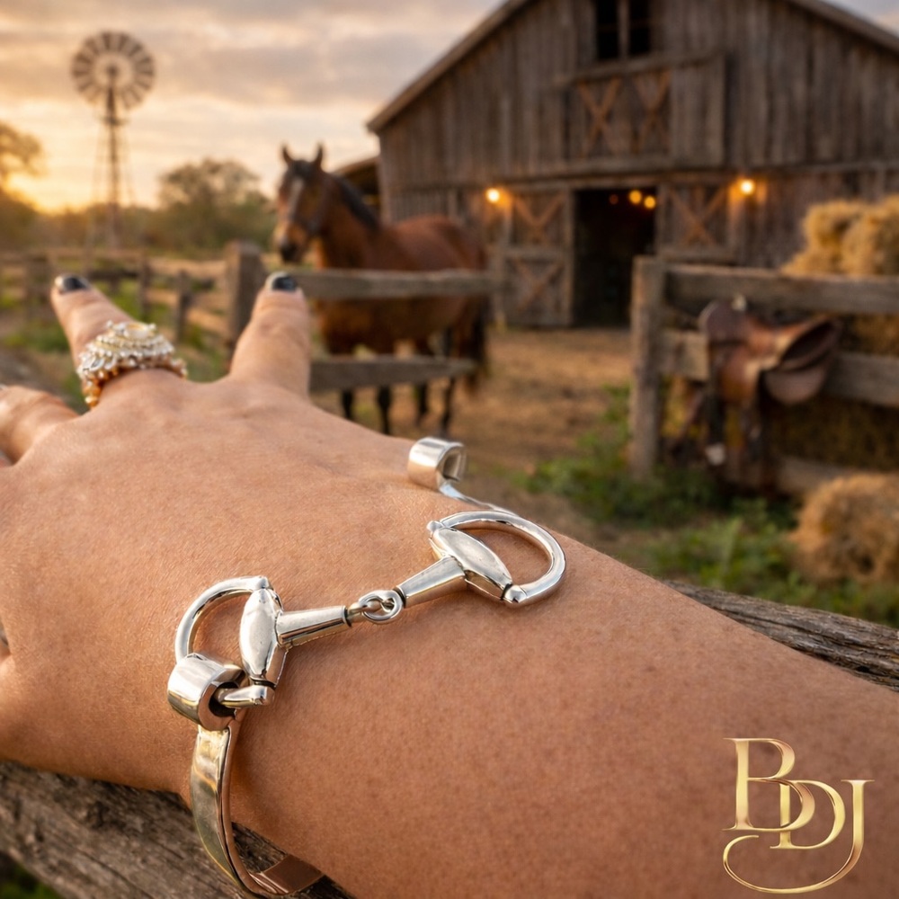Horse Bit Bracelet | Silver Tone Snaffle Bangle | Equestrian Western Chic Gift - Picture 4 of 14